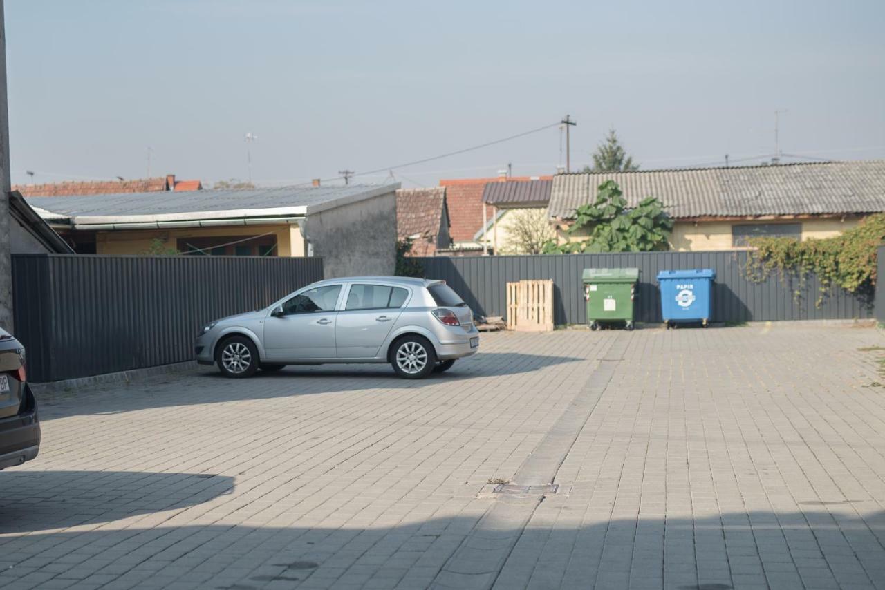 Apartman JOKA Ðakovo Bagian luar foto