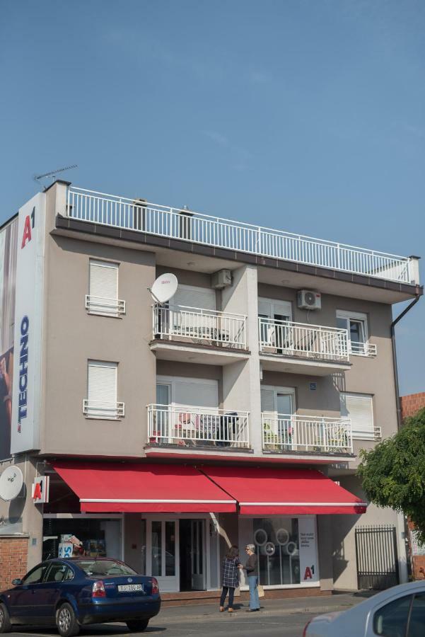 Apartman JOKA Ðakovo Bagian luar foto
